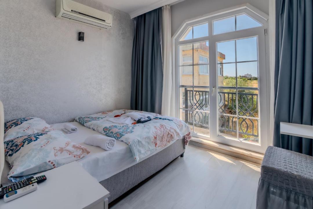 Arnavutkoy Hotel | İstanbul Airport Holiday Beach Hotel