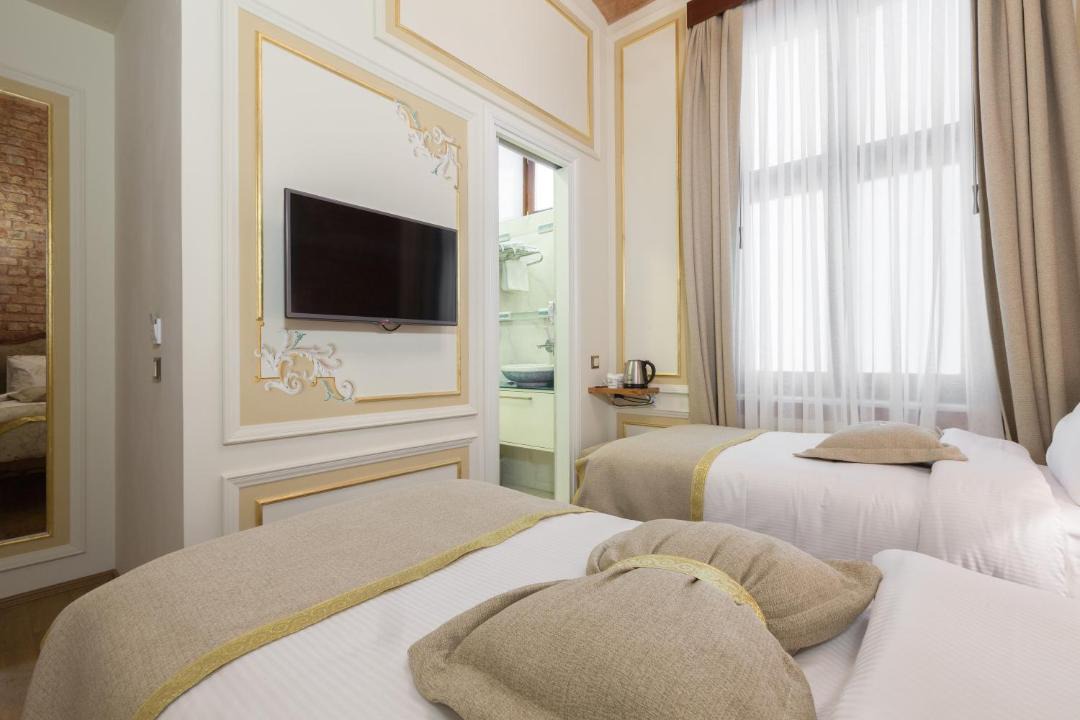 Pera Hotel | Hotel Pera Parma