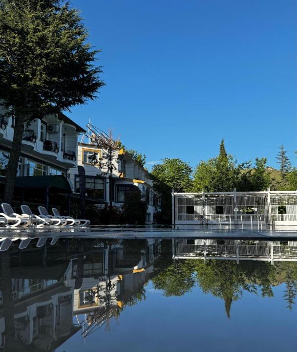 Sivrice Hotel | Elazığ Mavigöl Otel