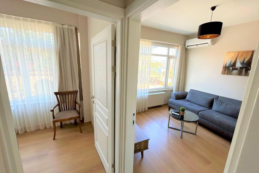 Uskudar Hotel | Kuzguncuk View