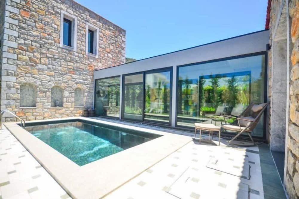 Photo of Outdoor in Torba