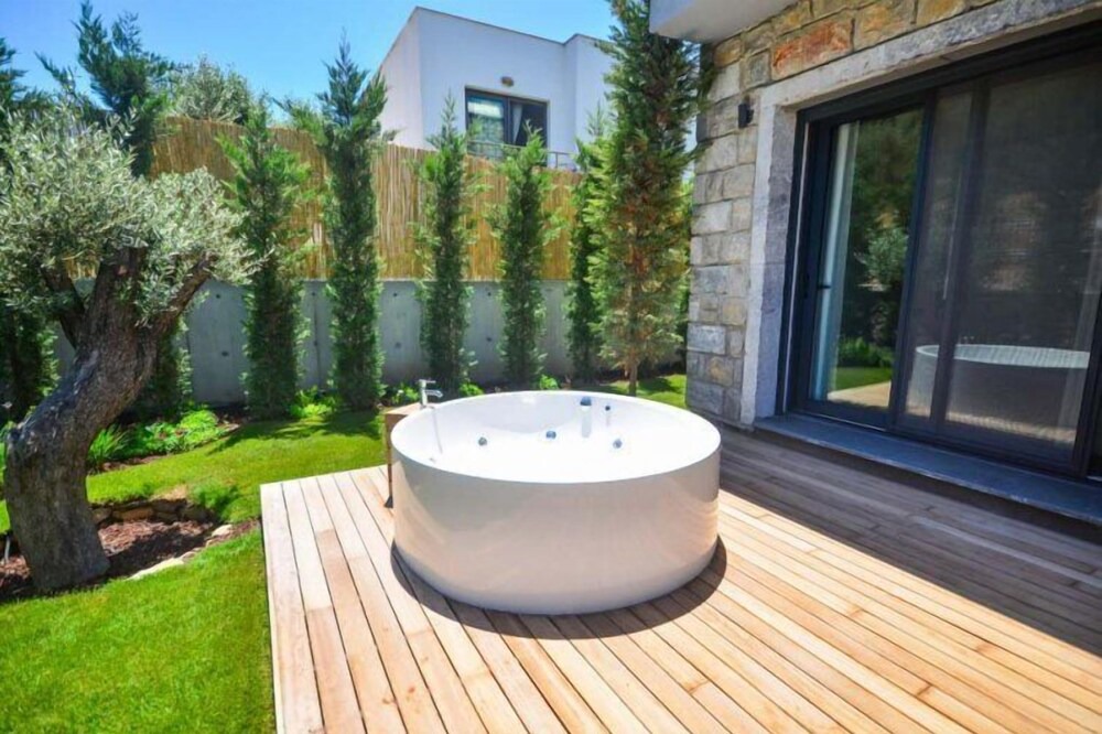 Photo of Outdoor in Torba