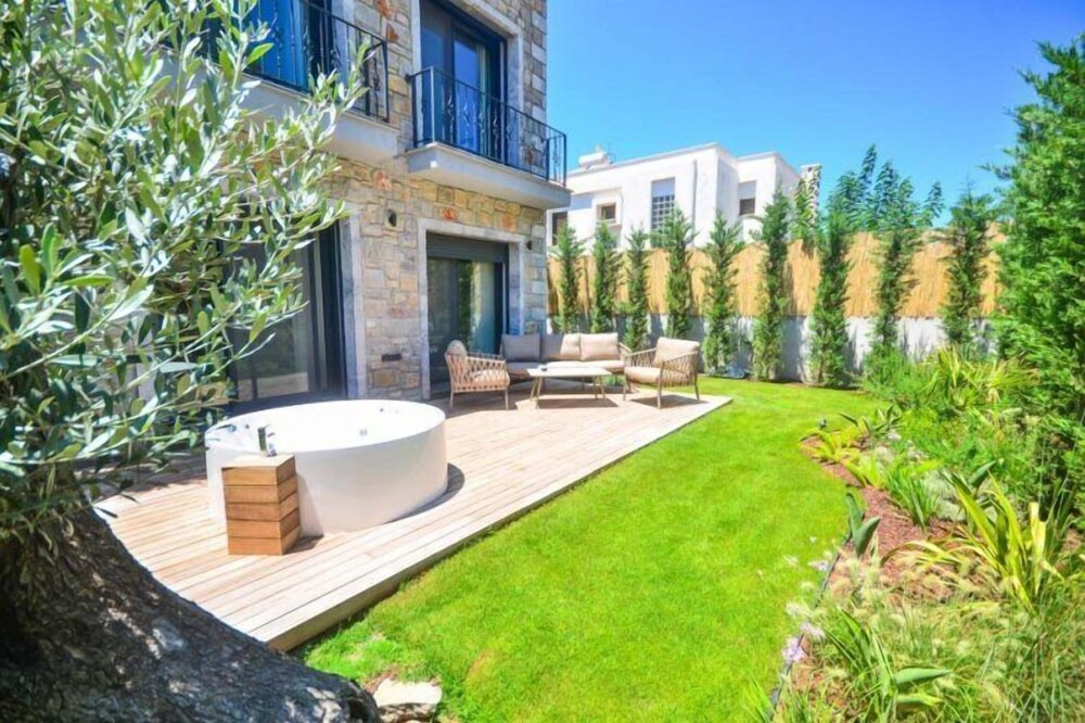 Photo of Outdoor in Torba