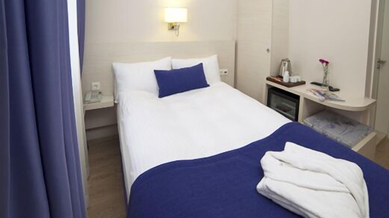 Photo of Bedroom in Izmir City Centre