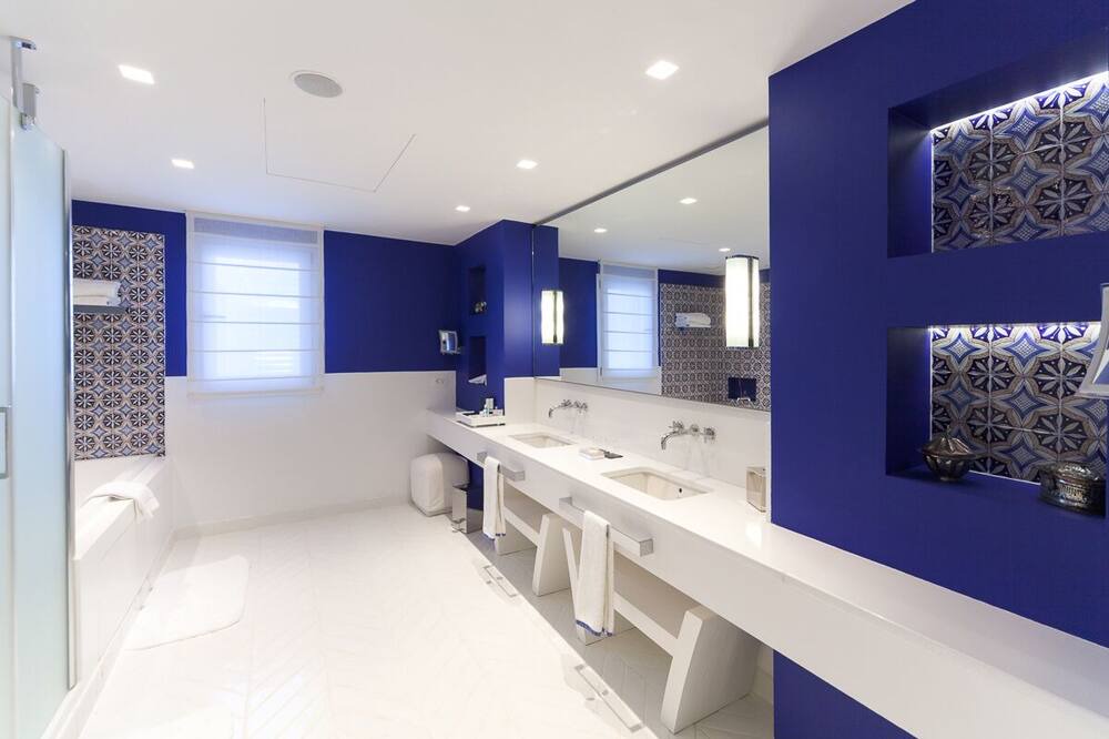 Photo of Bathroom in Golturkbuku