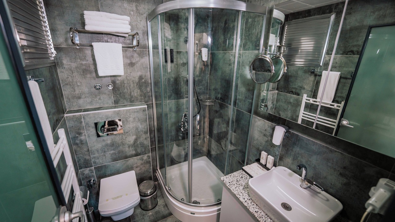 Photo of Bathroom in Bayraklı