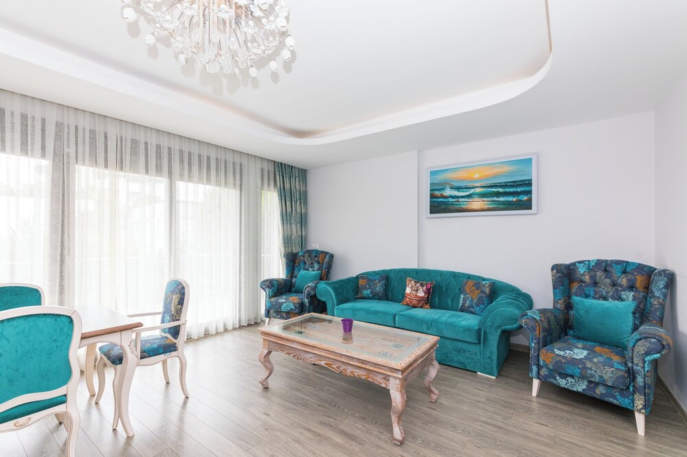 Photo of Bedroom in Icmeler City Center