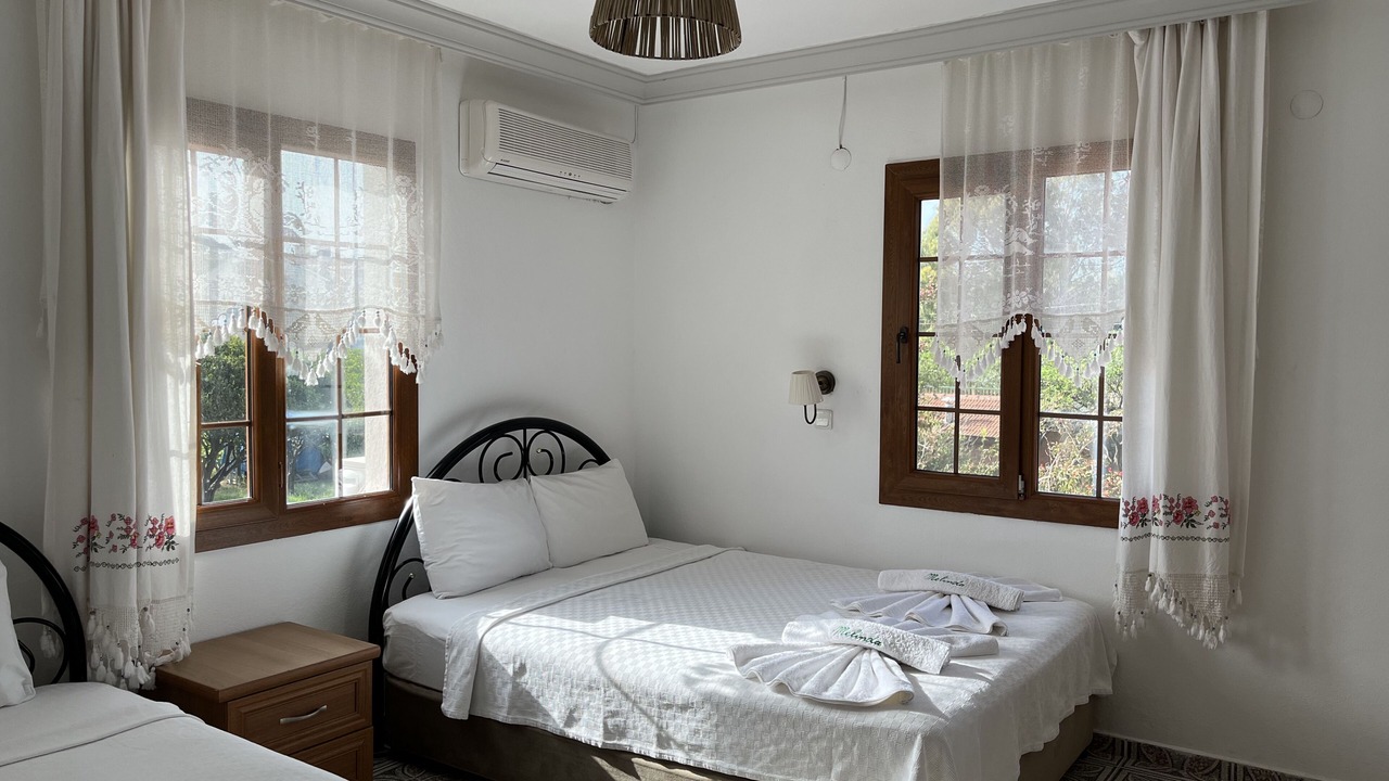 Photo of Bedroom in Ovabuku