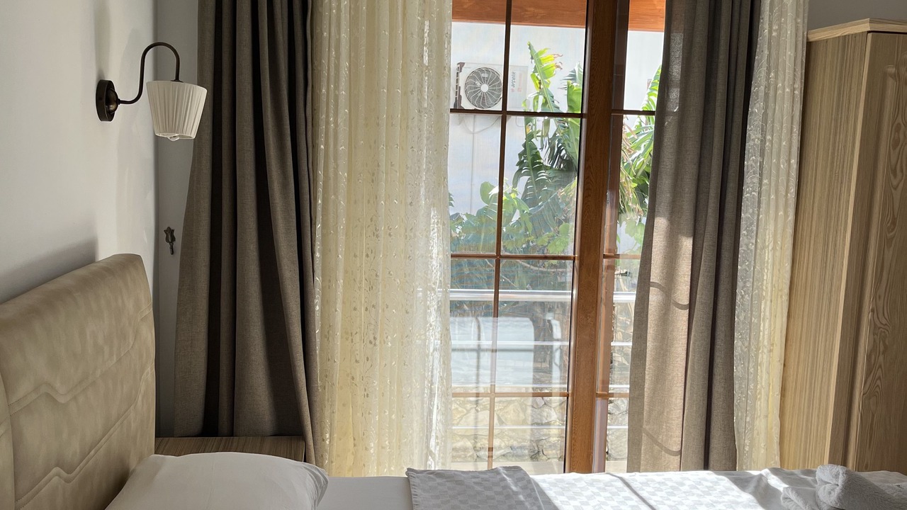Photo of Bedroom in Ovabuku