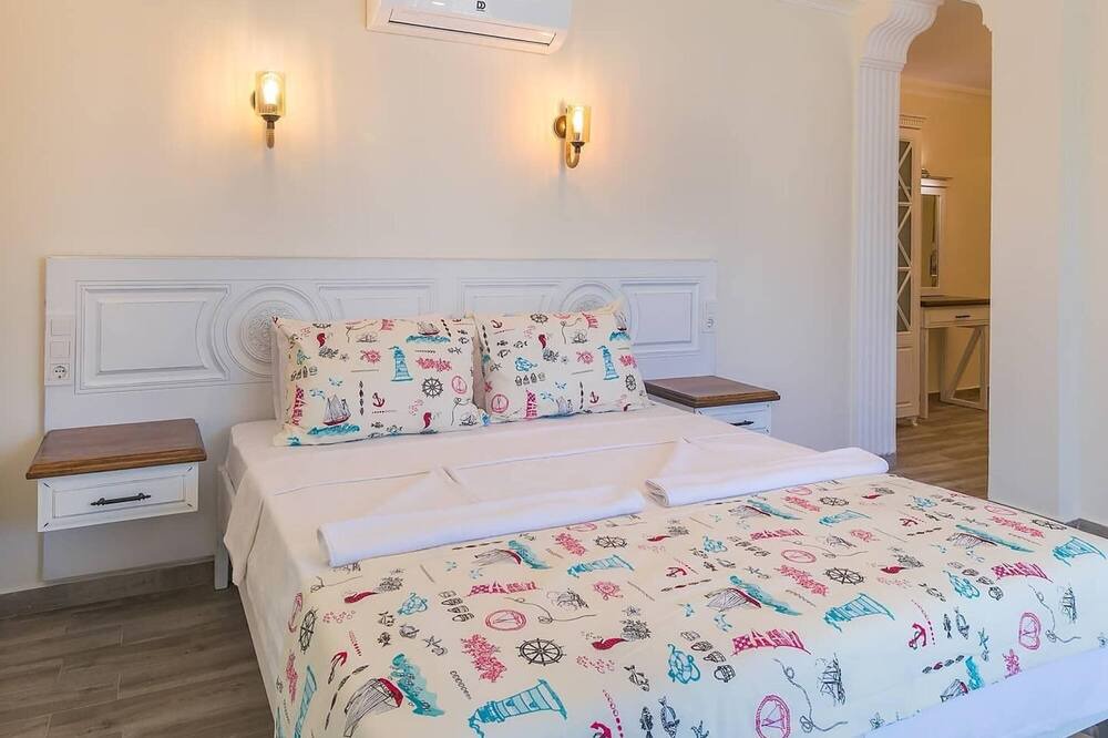 Photo of Bedroom in Selimiye