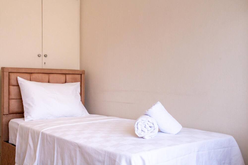 Photo of Bedroom in Konak