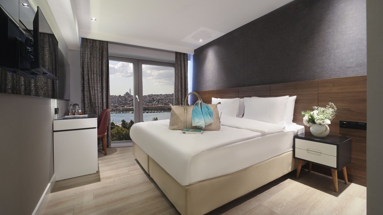 Photo of Bedroom in Pera