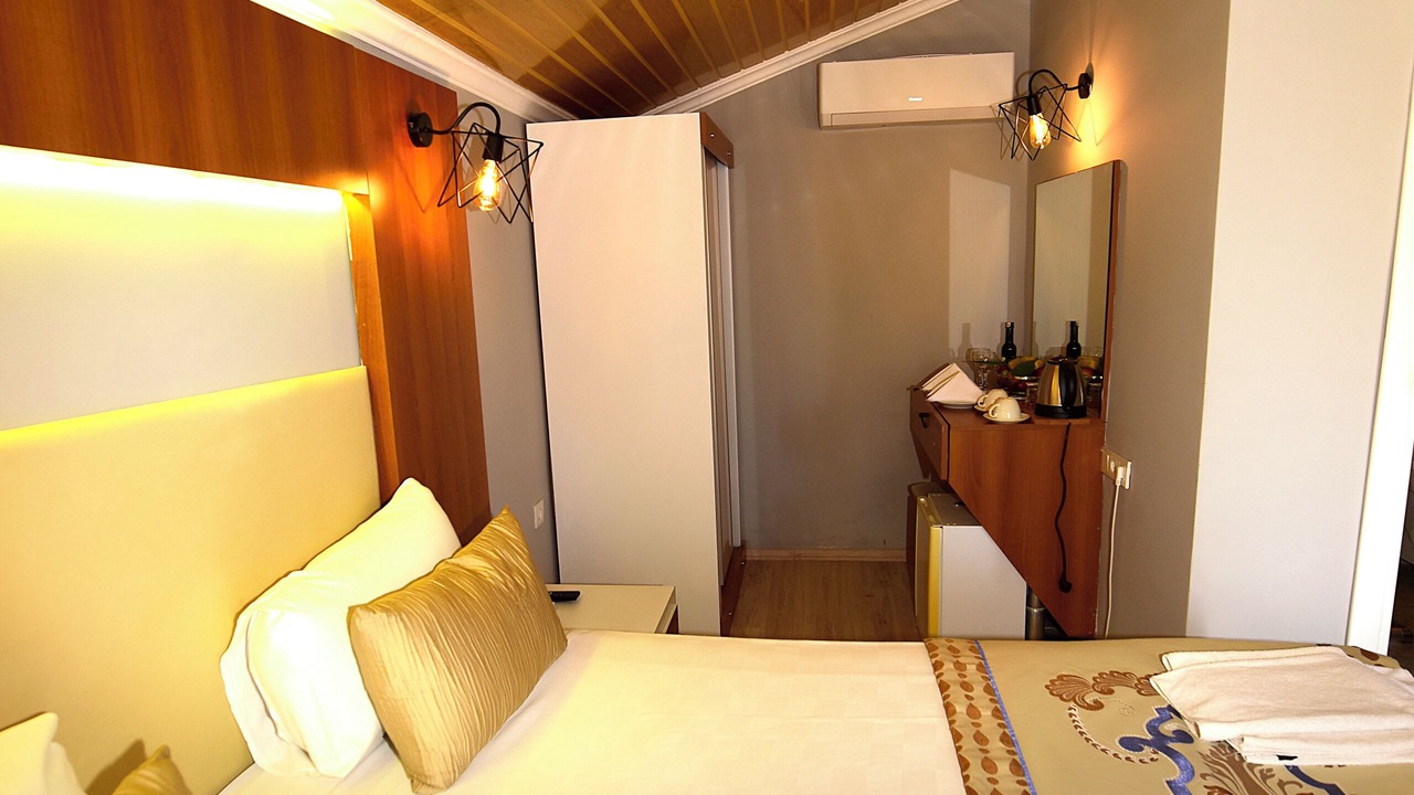 Photo of Bedroom in Side