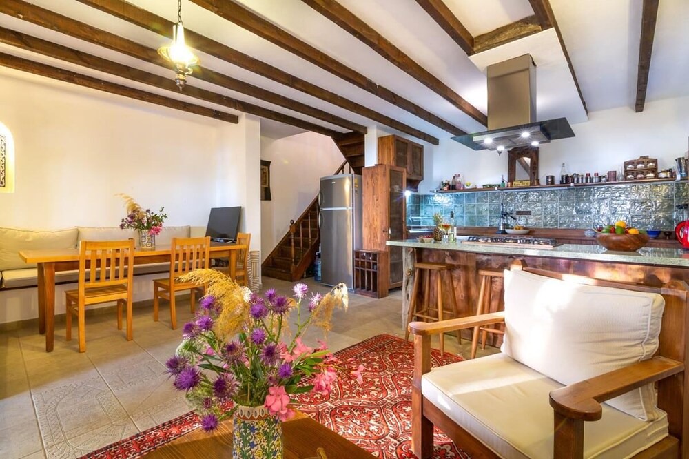 Photo of Kitchen in Islamlar