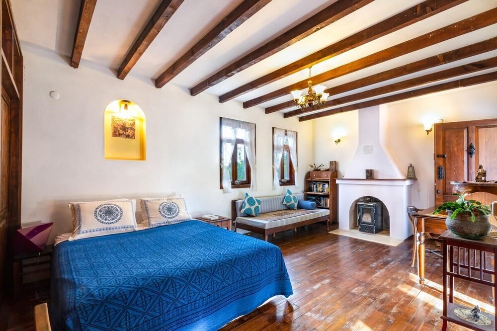 Photo of Bedroom in Islamlar