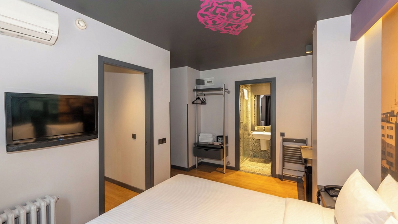 Photo of Bedroom in Asmali Mescit