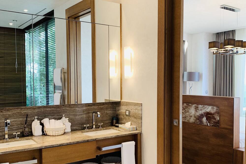 Photo of Bathroom in Golturkbuku