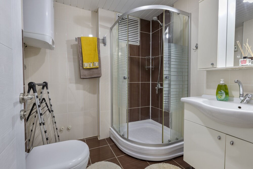 Photo of Bathroom in Muratpasa