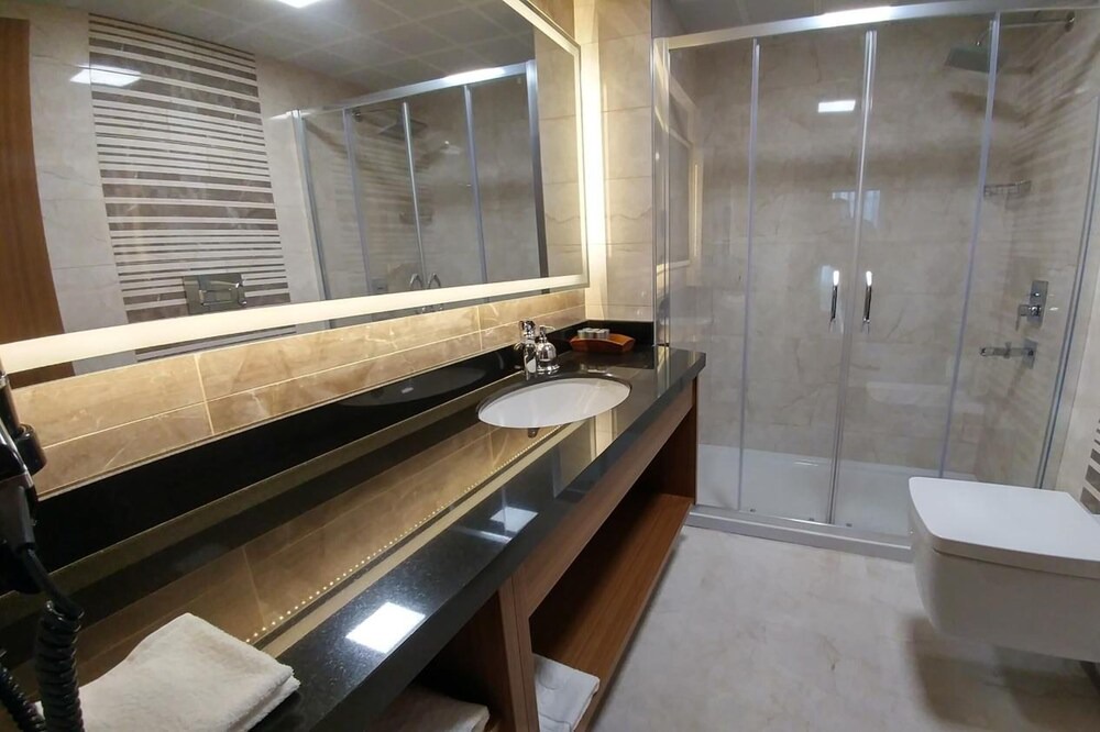 Photo of Bathroom in Mentese