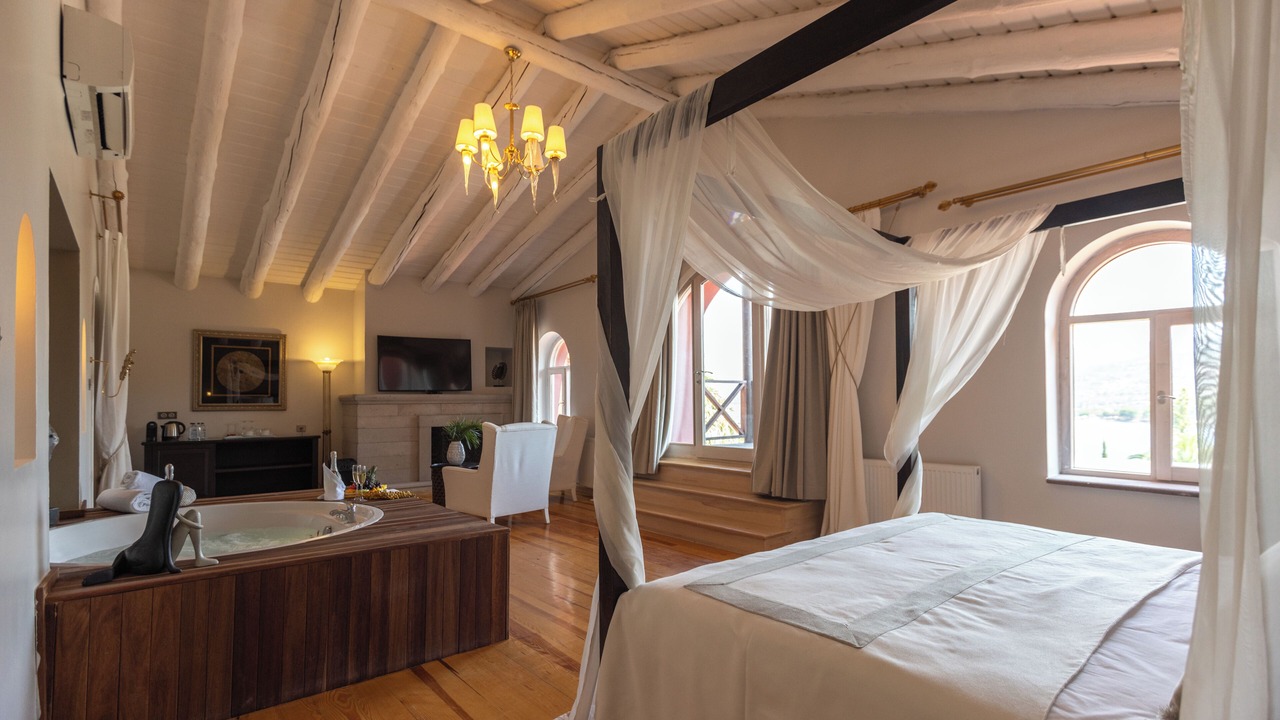 Photo of Bedroom in Kalem Island