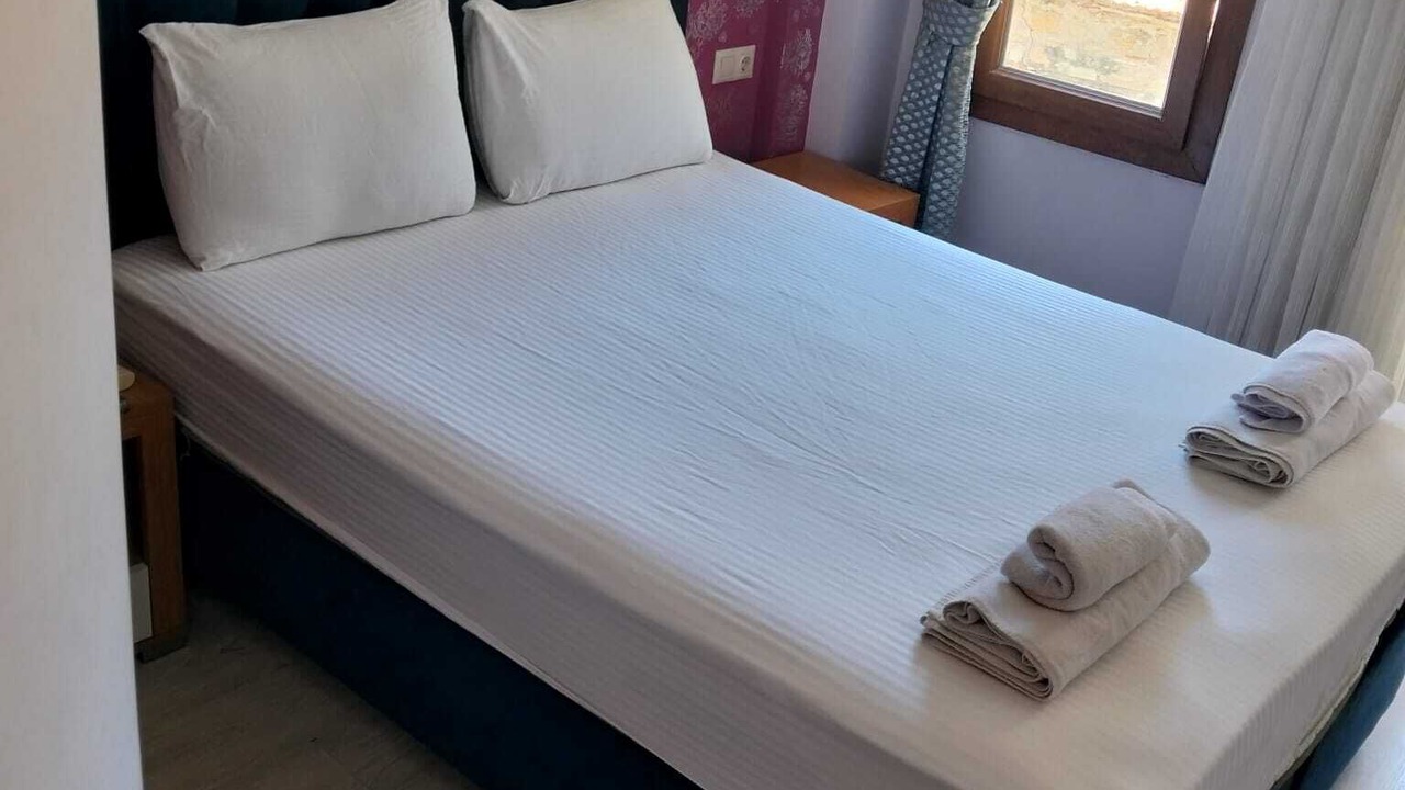 Photo of Bedroom in Yenifoca