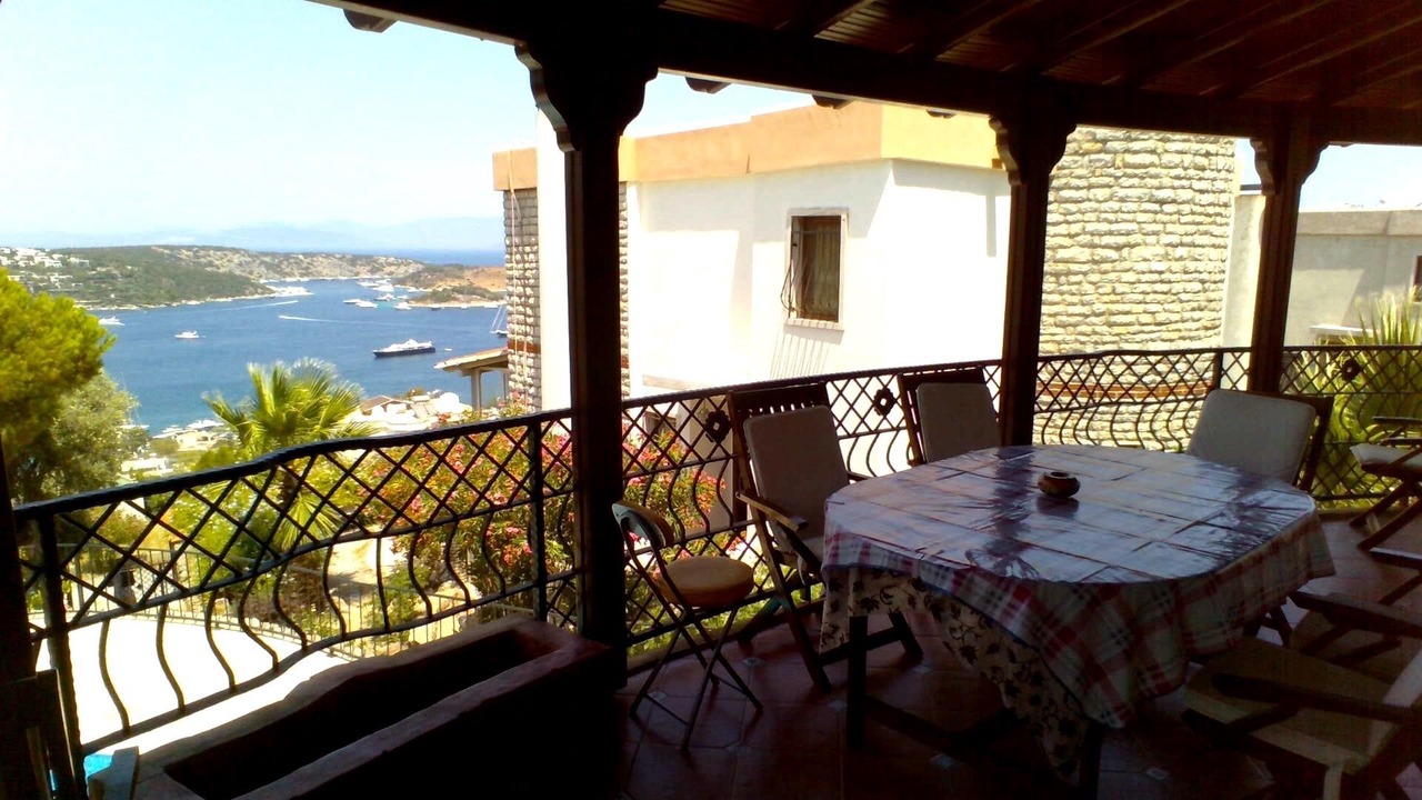 Photo of Patio Balcony in Golturkbuku