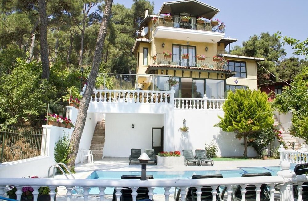 Photo of Outdoor in Adalar