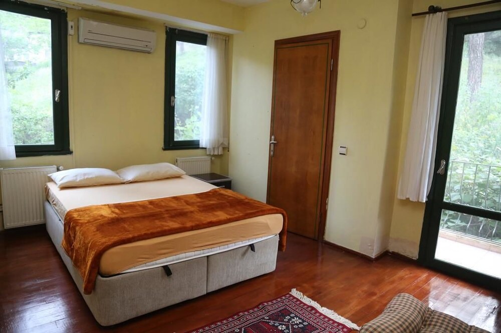 Photo of Bedroom in Adalar