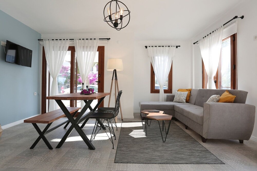 Photo of Livingroom in Akyaka City Center