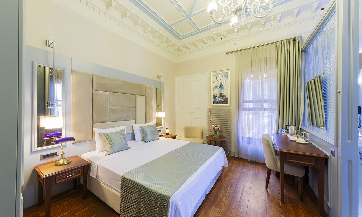 Photo of Bedroom in Adalar