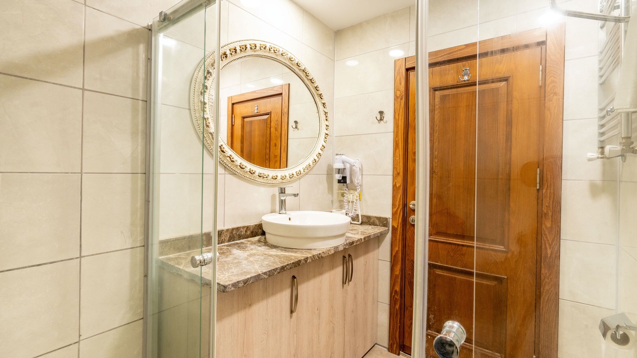 Photo of Bedroom in Ezine