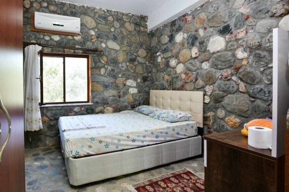 Photo of Bedroom in Edremit