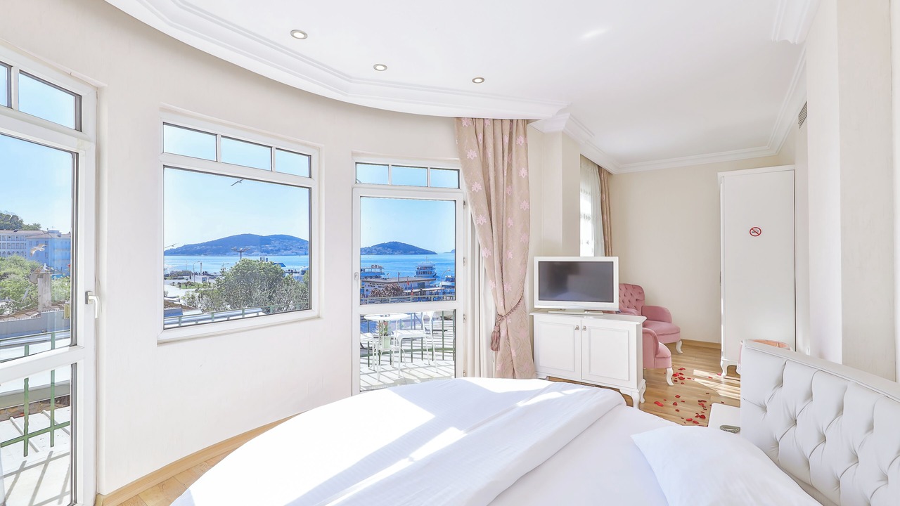 Photo of Bedroom in Adalar