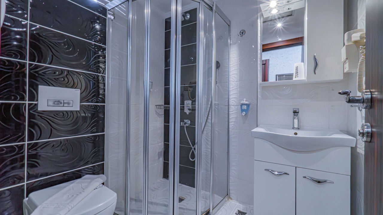 Photo of Bathroom in Tosmur Belediyesi