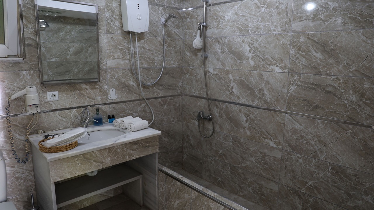 Photo of Bathroom in Sindirgi