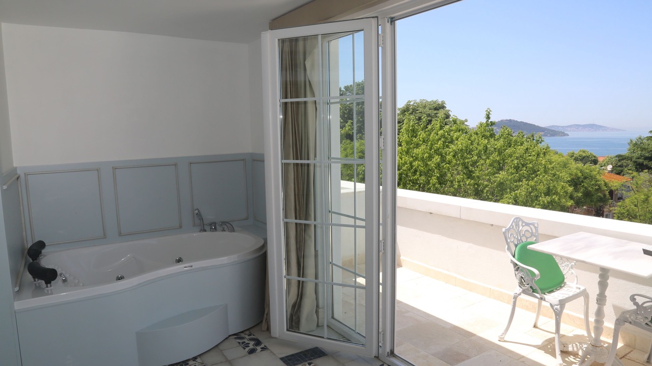 Photo of Bedroom in Adalar