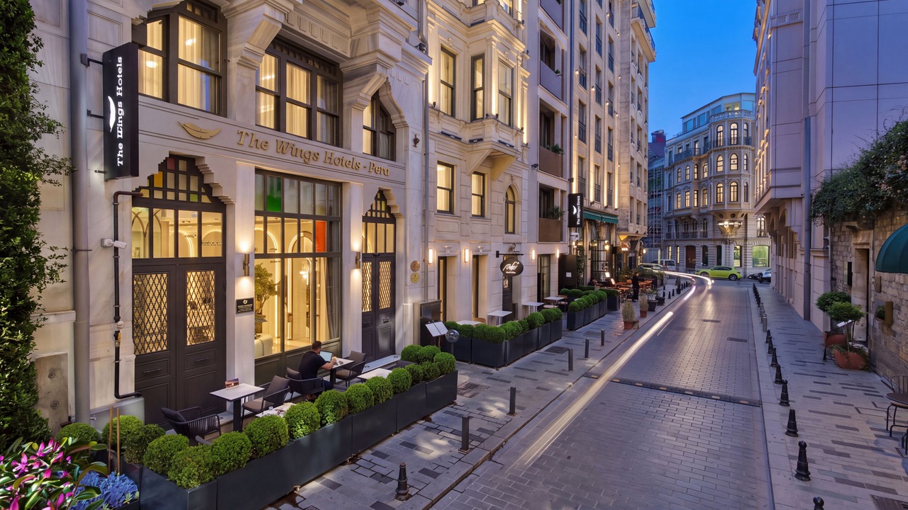 Photo of Outdoor in Pera