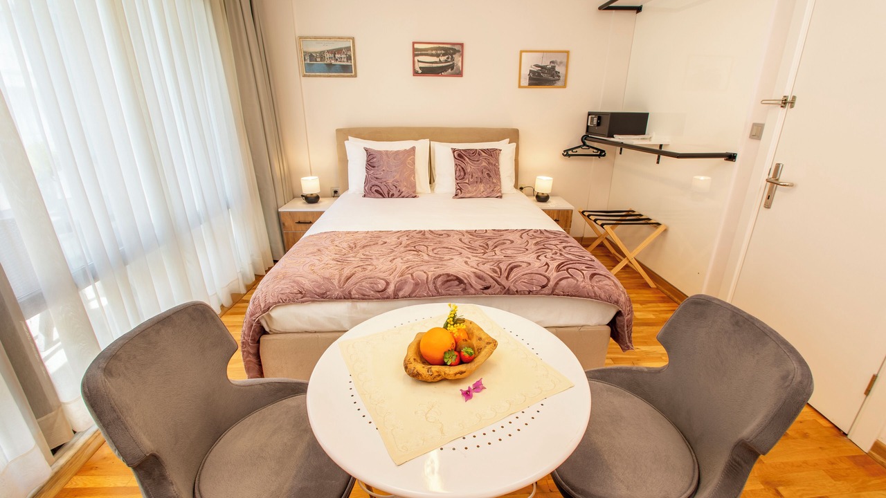 Photo of Bedroom in Adalar