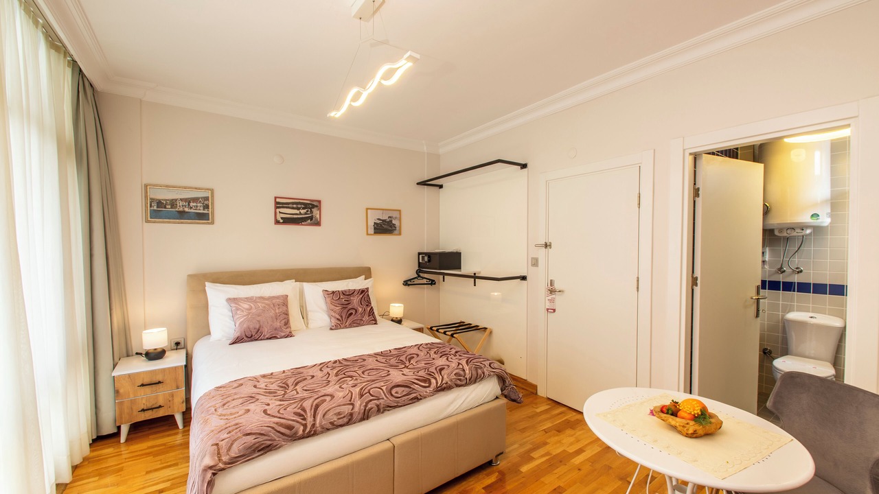 Photo of Bedroom in Adalar