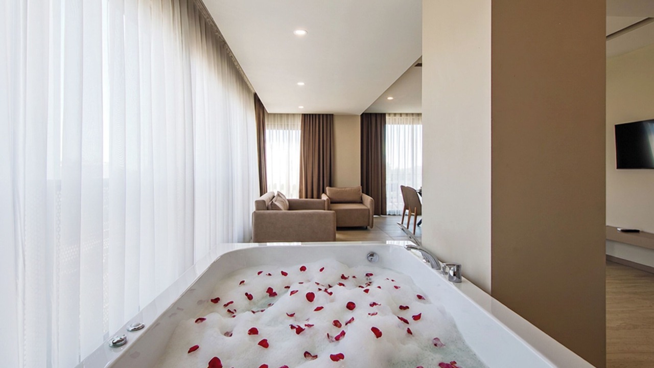 Photo of Bedroom in Side