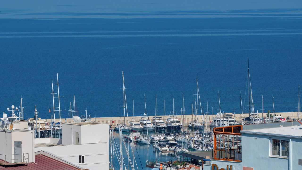 Photo of Bedroom in Kusadasi City Centre