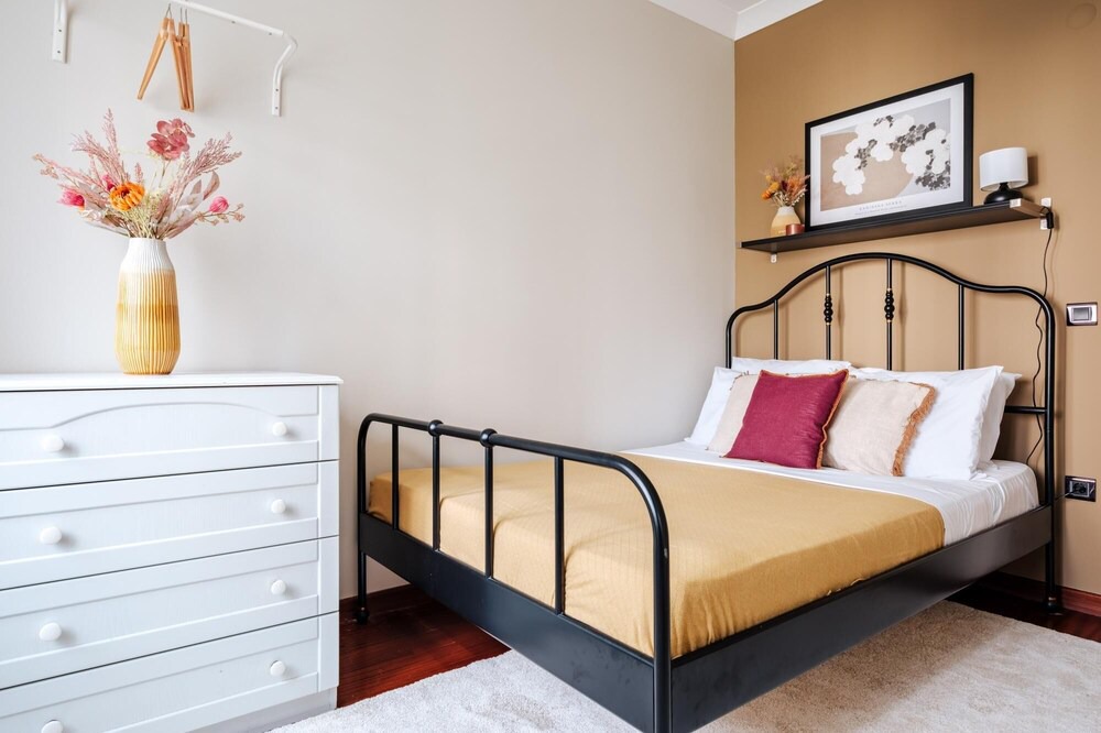Photo of Bedroom in Fenerbahce
