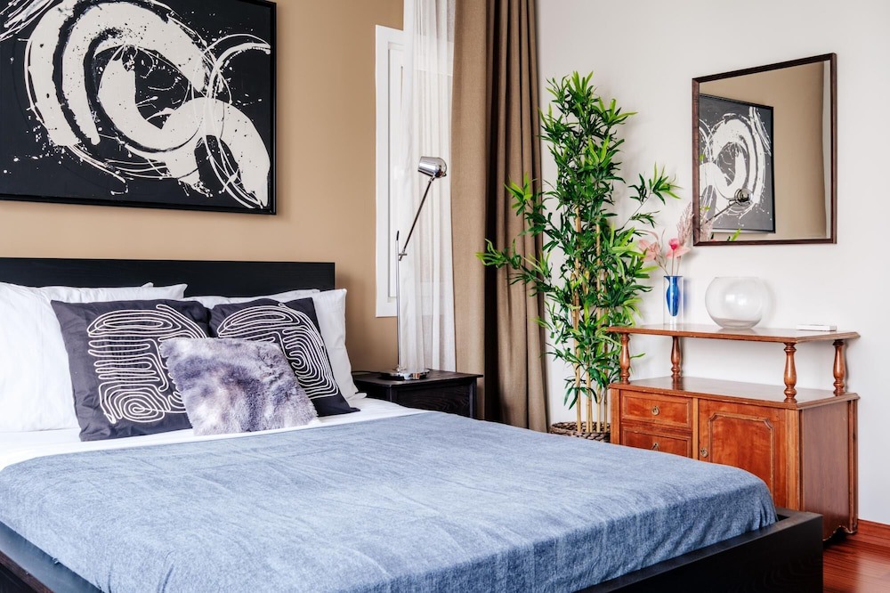 Photo of Bedroom in Fenerbahce