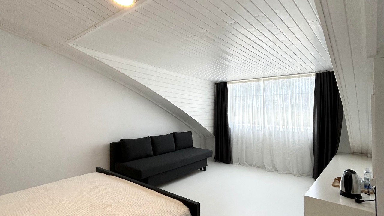 Photo of Bedroom in Ezine