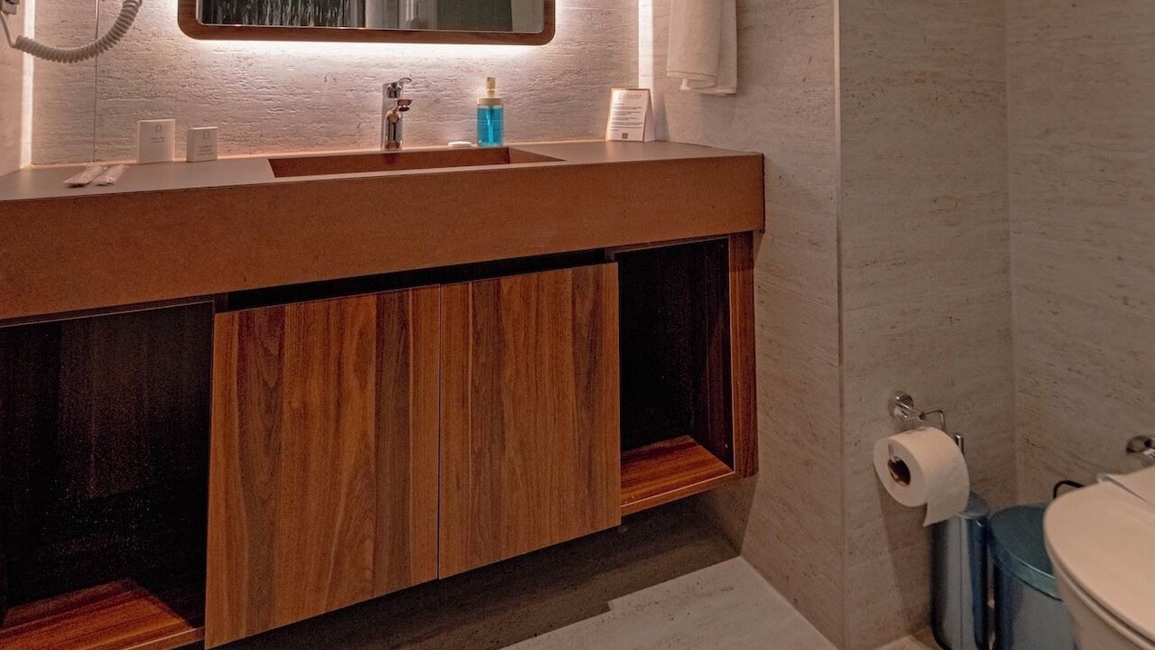 Photo of Bathroom in Lara