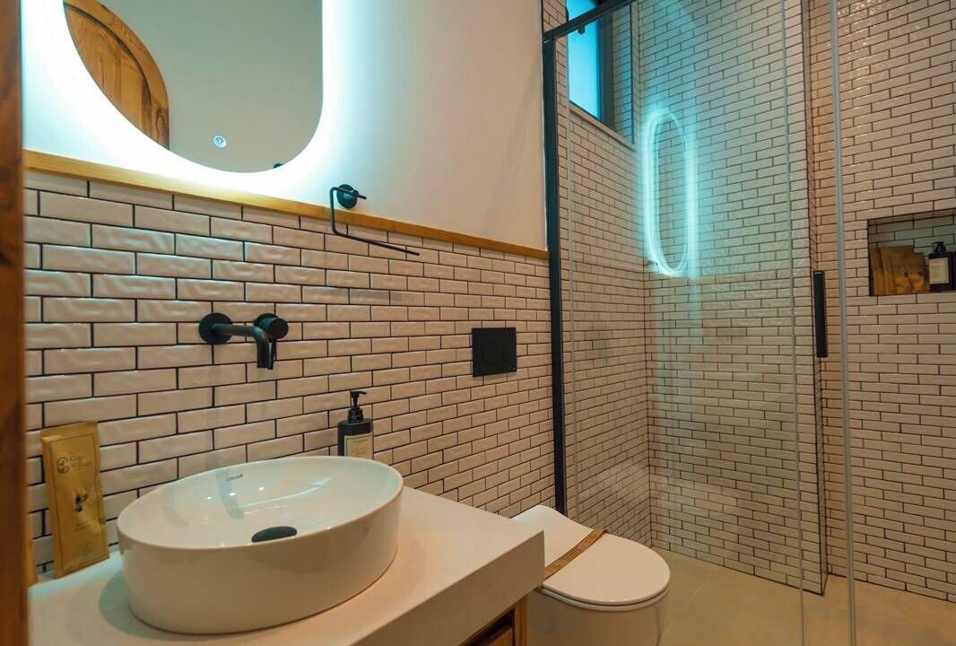 Photo of Bathroom in Yanik