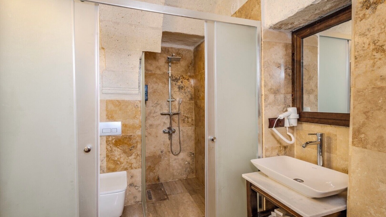 Photo of Bathroom in Cavusin