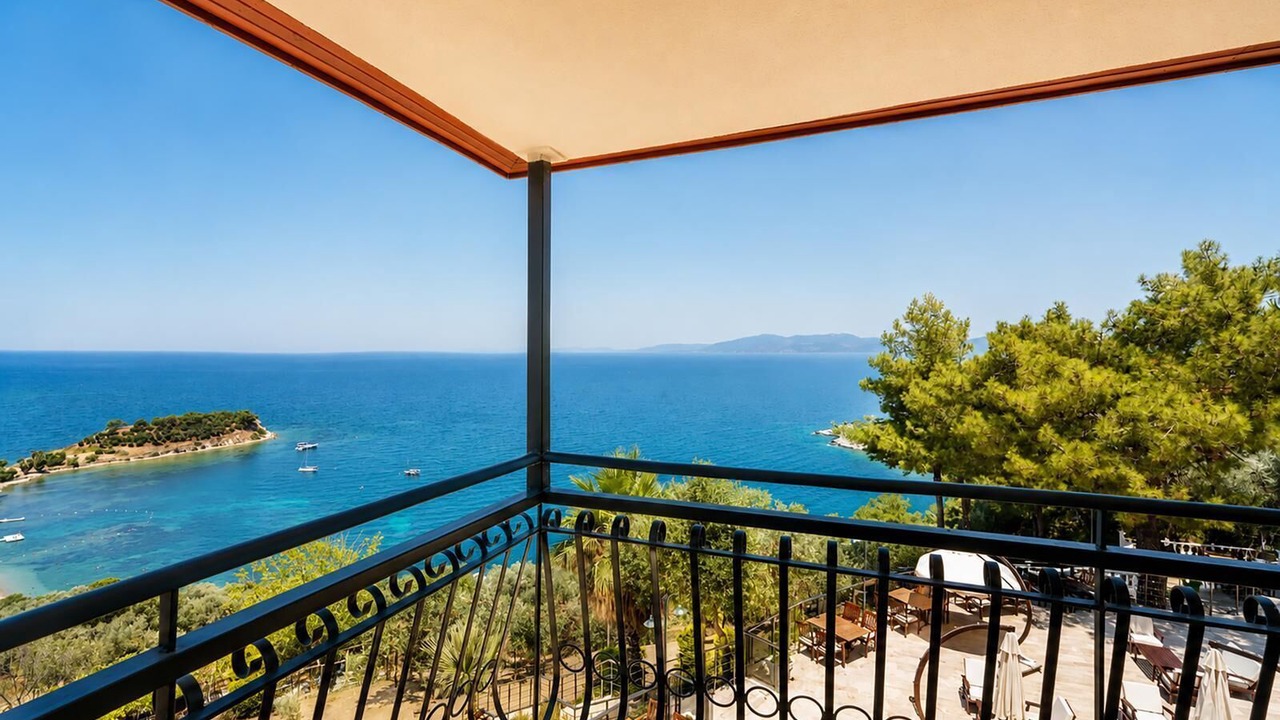 Photo of Patio Balcony in Kusadasi