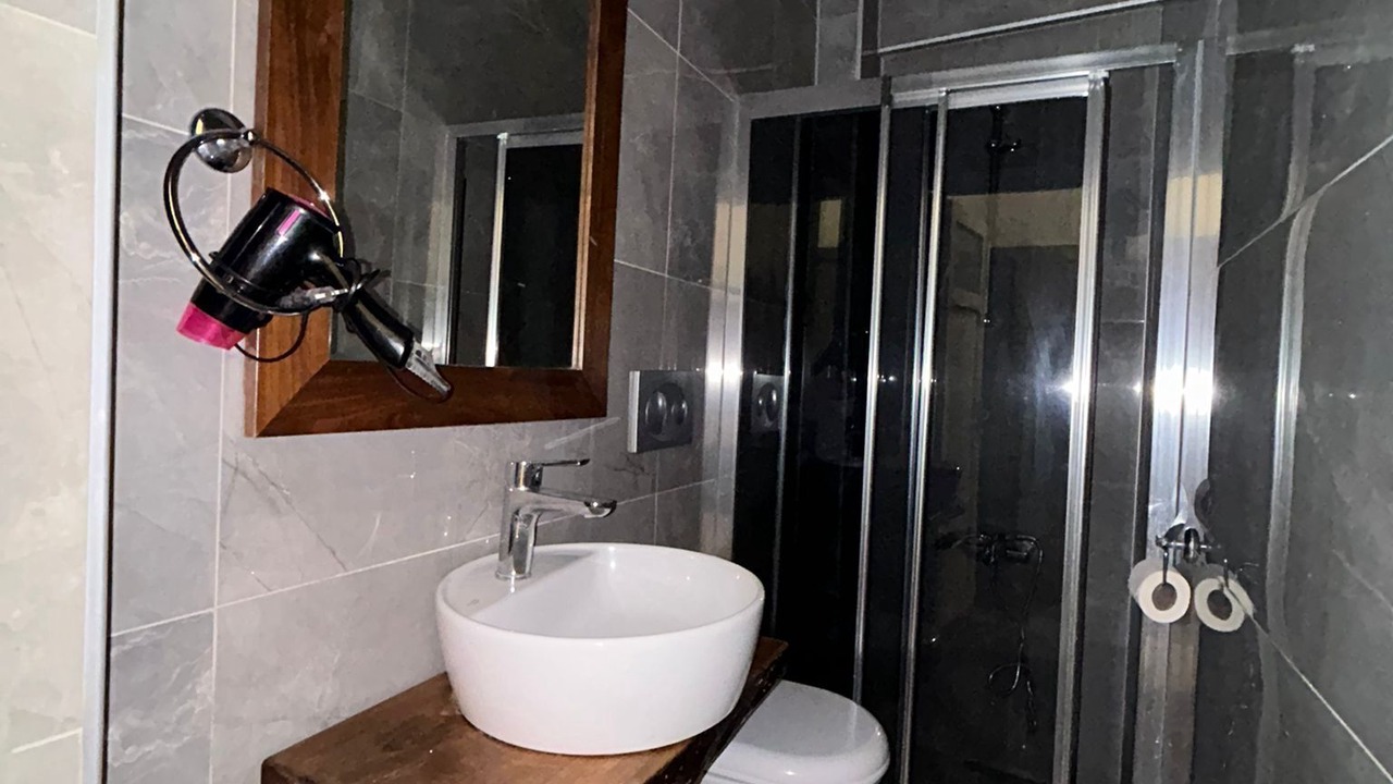 Photo of Bathroom in Behram