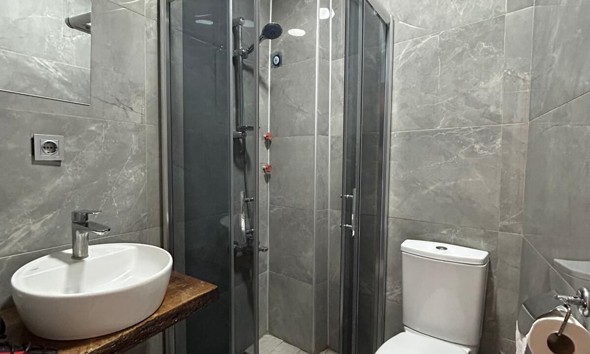 Photo of Bathroom in Behram